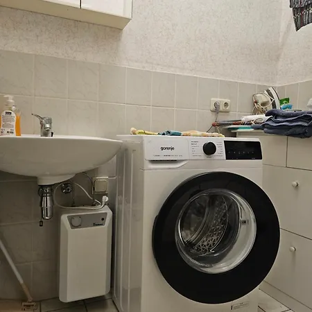 Fuer Familien, Montagen Arbeiter, Und Und Und, Sweet