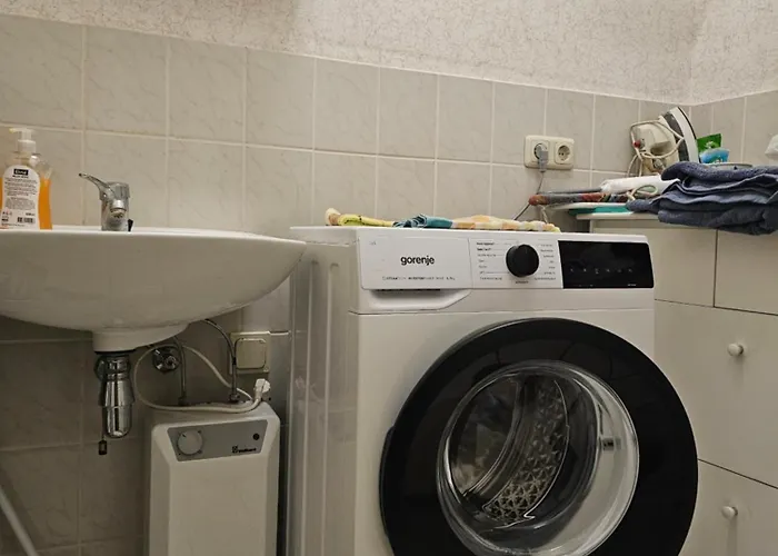 Fuer Familien, Montagen Arbeiter, Und Und Und, Sweet